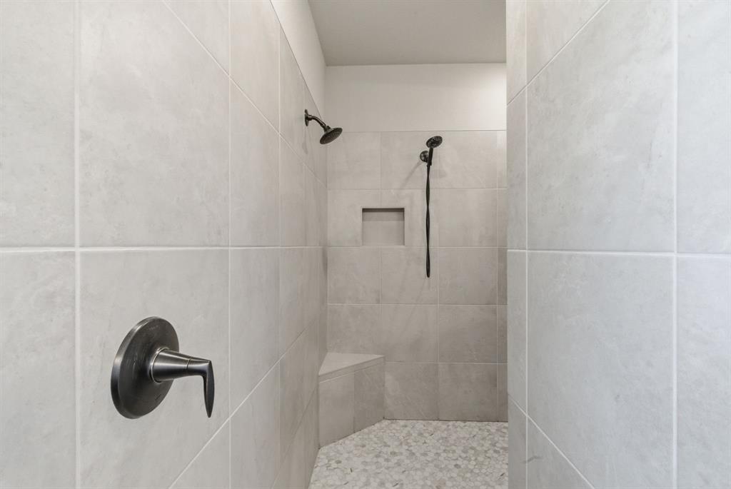 404 Oak Meadow Lane Property Photo 22