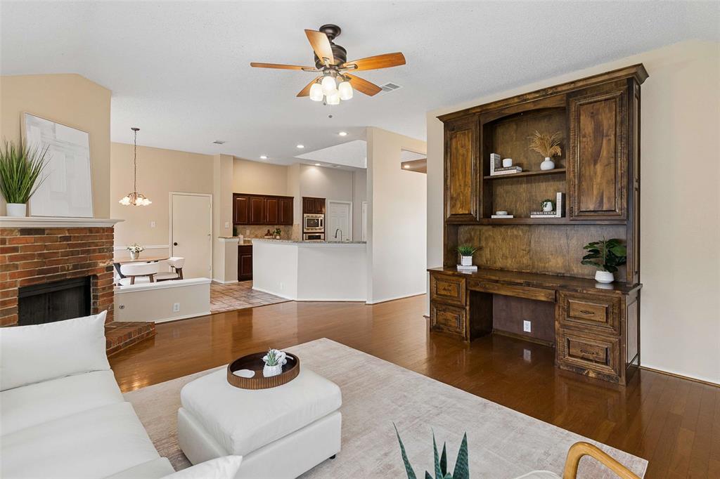 2104 Gent Drive Property Photo 2