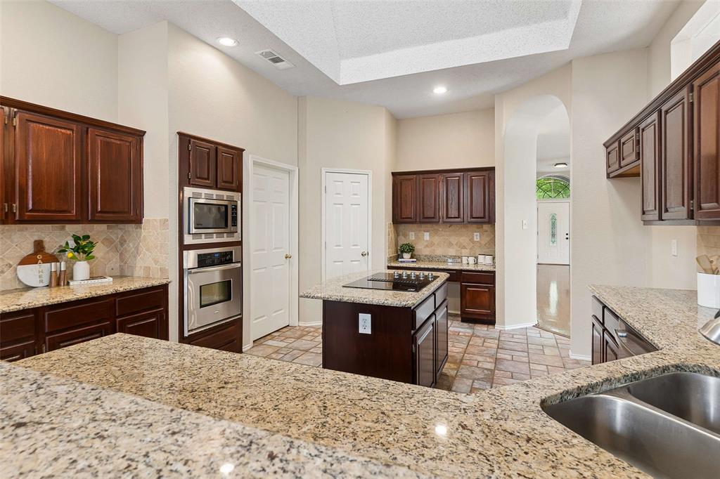 2104 Gent Drive Property Photo 3