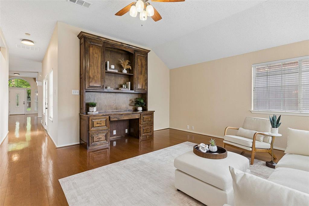 2104 Gent Drive Property Photo 6