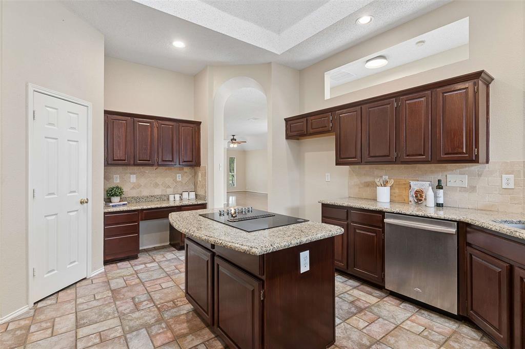 2104 Gent Drive Property Photo 11