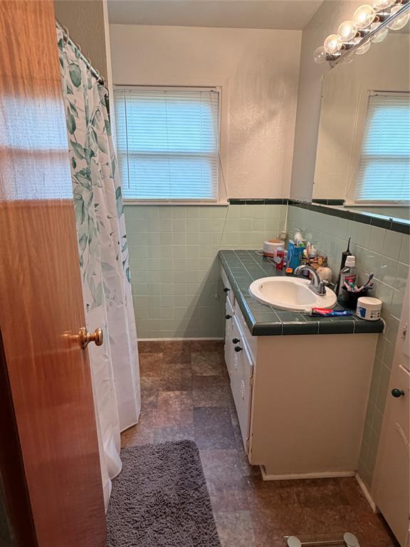 4008 Irving Avenue Property Photo 14