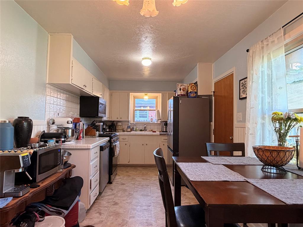 4008 Irving Avenue Property Photo 20