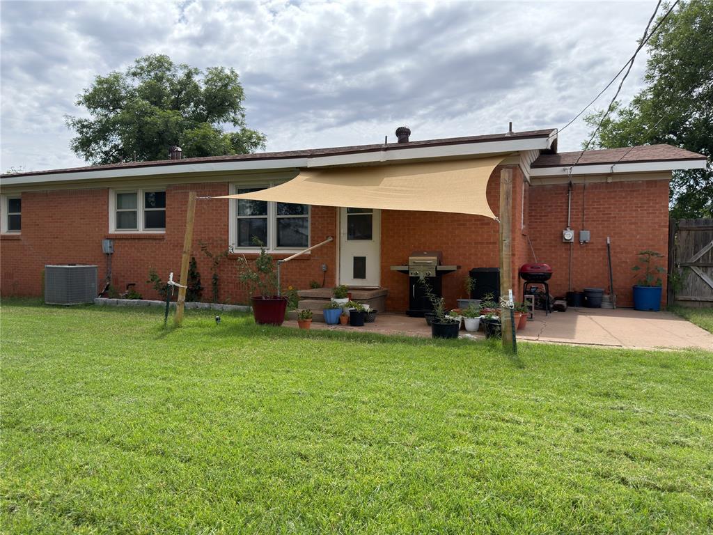 4008 Irving Avenue Property Photo 28