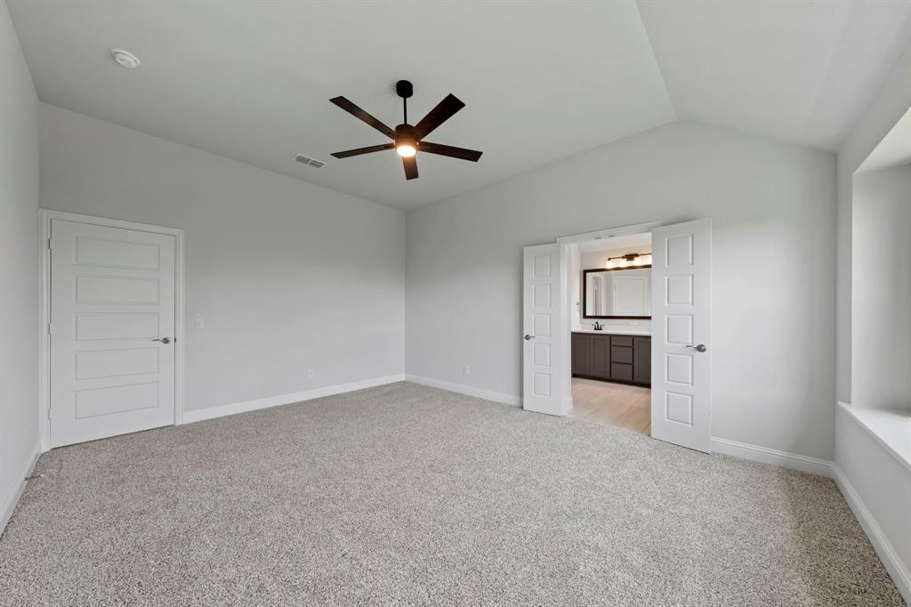 2421 Stardust Trail Property Photo 22