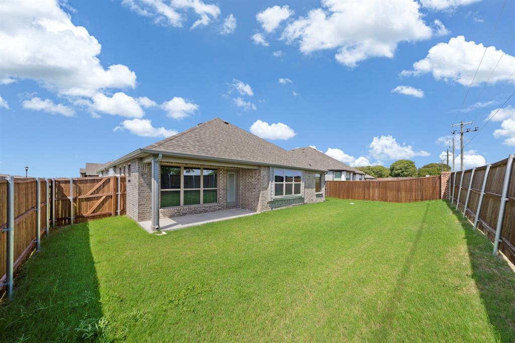 2421 Stardust Trail Property Photo 25