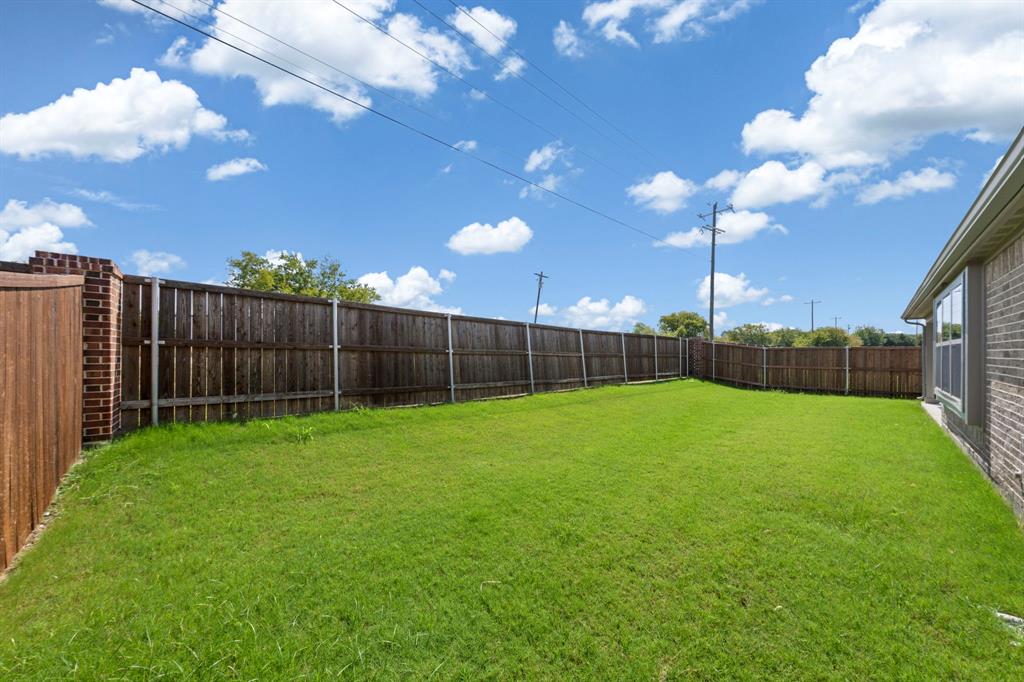 2421 Stardust Trail Property Photo 26