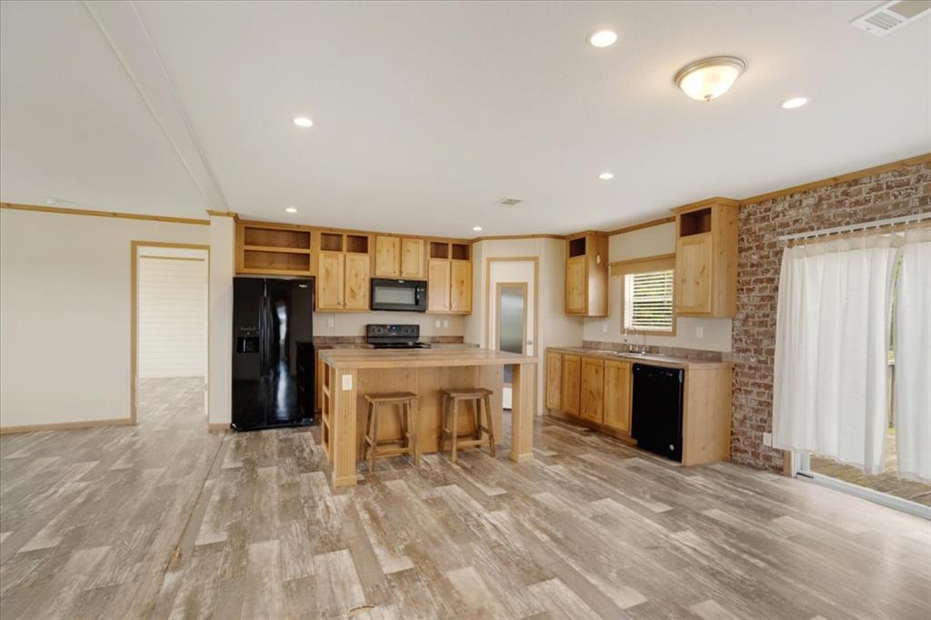 8791 County Road 1143 Property Photo 17