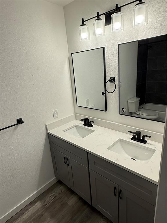 208 E 9th Street Property Photo 13
