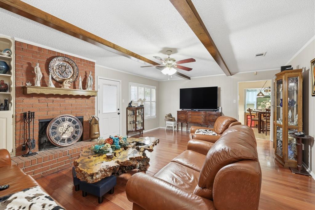 2604 Meadow Place Property Photo 7