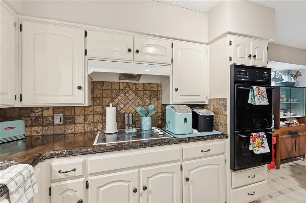 2604 Meadow Place Property Photo 11