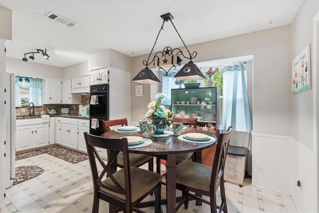2604 Meadow Place Property Photo 15