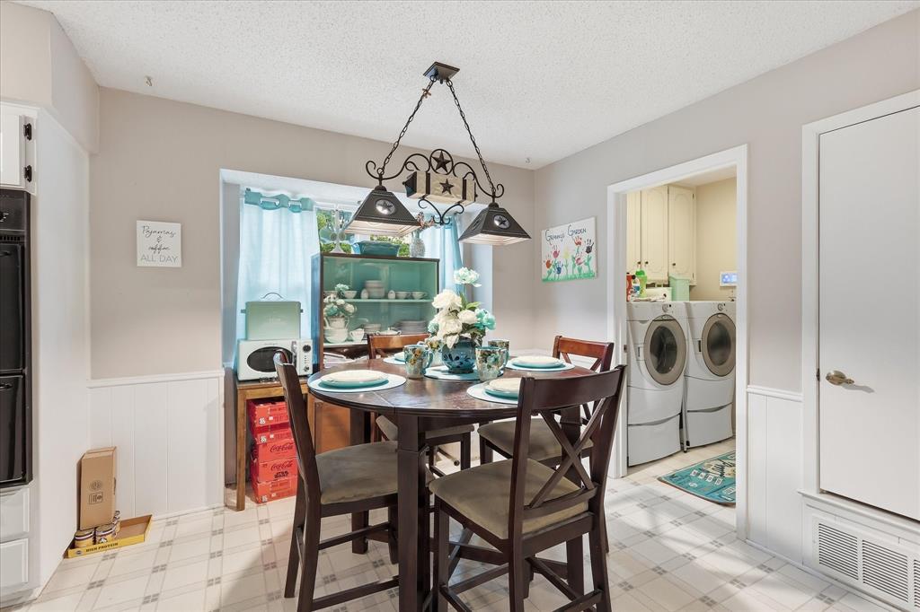 2604 Meadow Place Property Photo 16