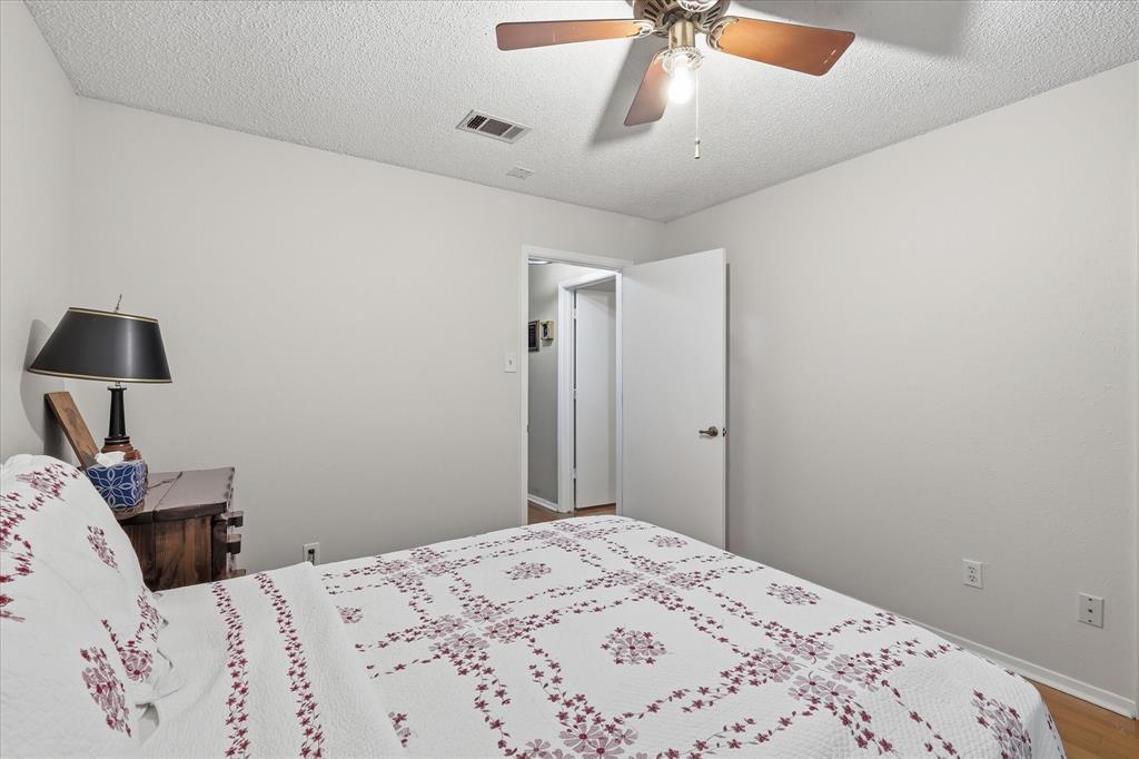 2604 Meadow Place Property Photo 23
