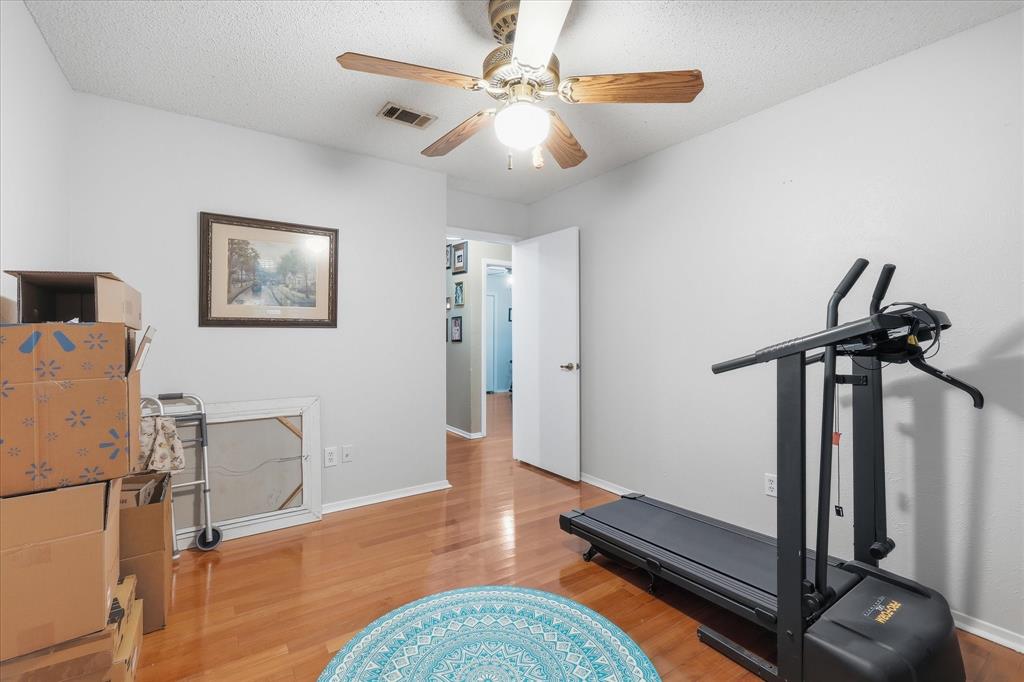 2604 Meadow Place Property Photo 28