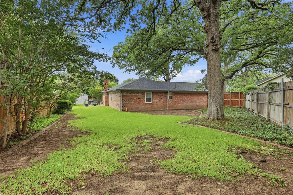 2604 Meadow Place Property Photo 33
