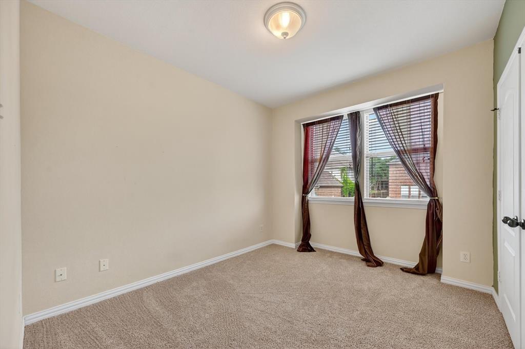 828 Apple Hill Drive Property Photo 15