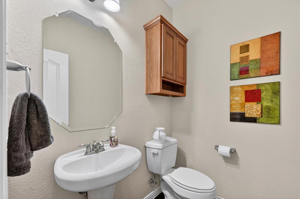 828 Apple Hill Drive Property Photo 16
