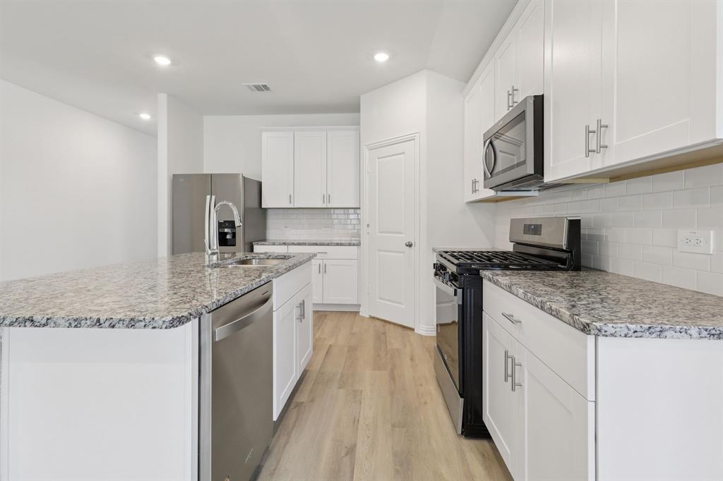 1007 Angel Street Property Photo 4