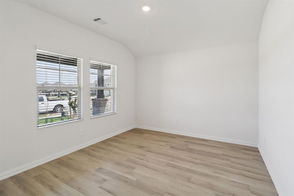 1007 Angel Street Property Photo 6