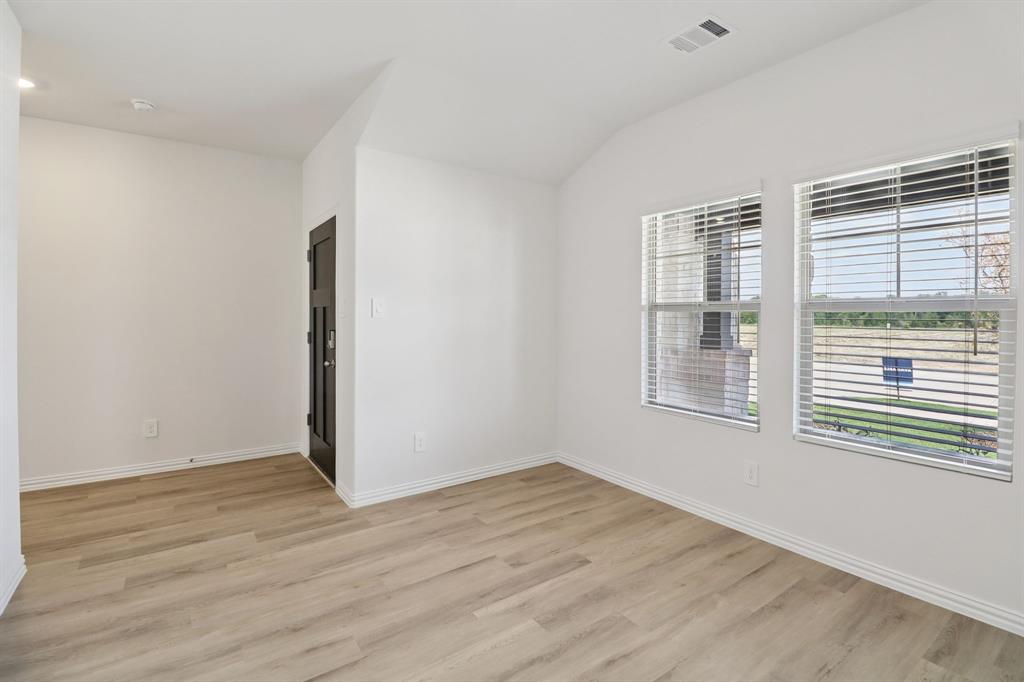 1007 Angel Street Property Photo 7
