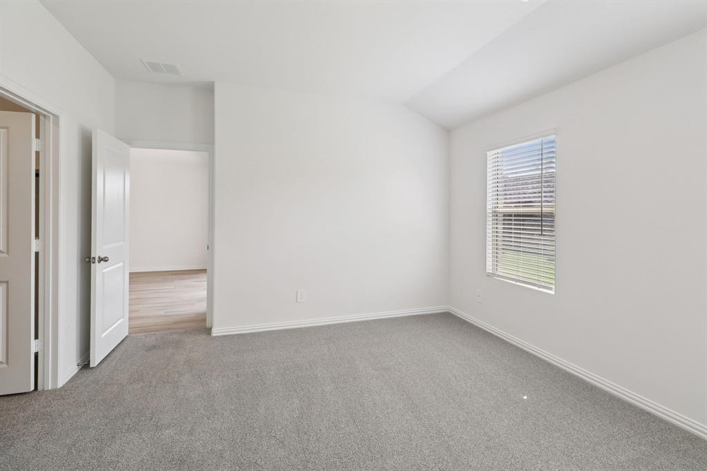1007 Angel Street Property Photo 22
