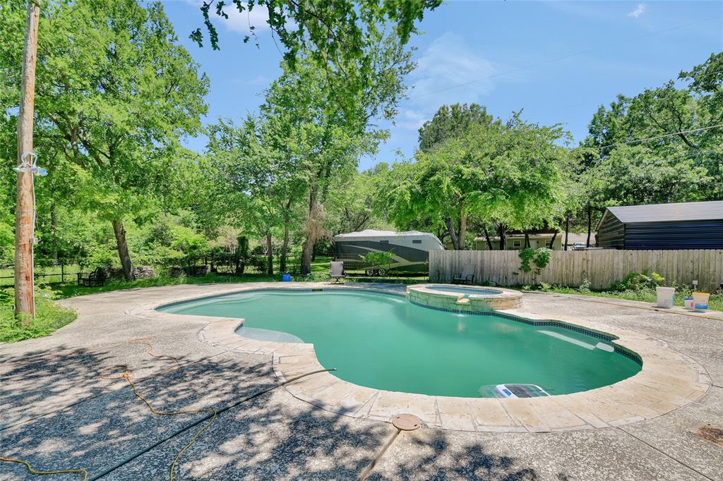 5313 Hidden Oaks Lane Property Photo 1