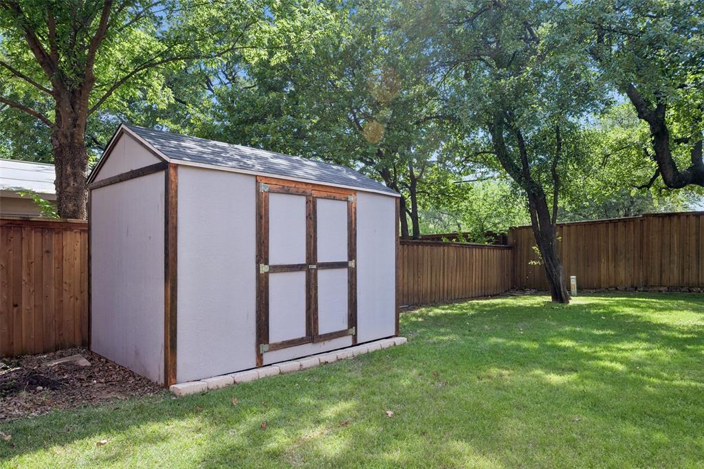 1902 Cheshire Drive Property Photo 32