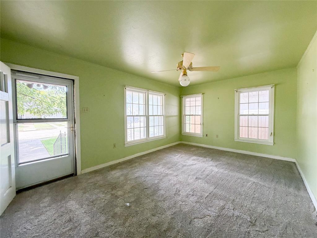 3136 Mckenzie Avenue Property Photo 4