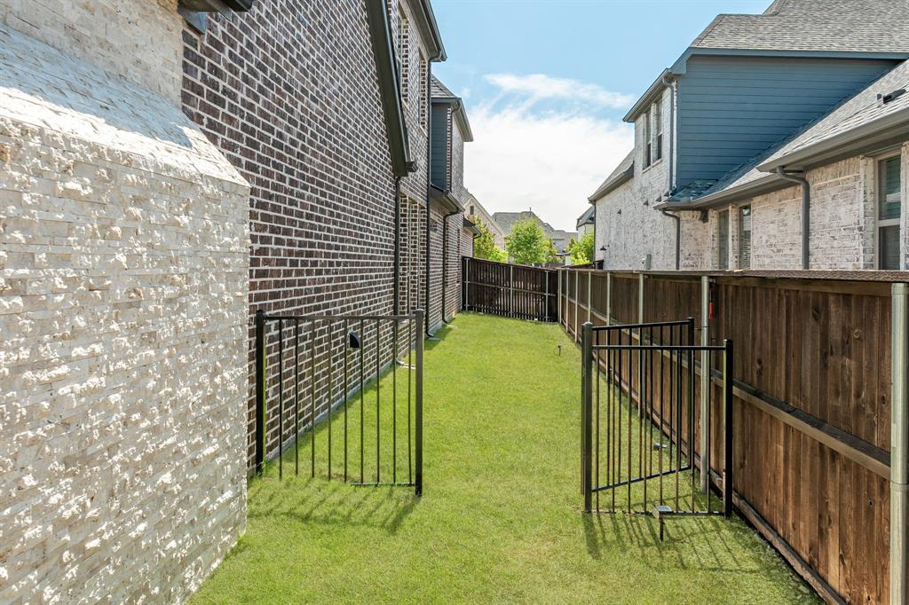 1405 Devonshire Drive Property Photo 34