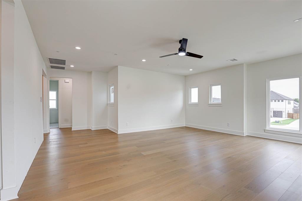 208 Utopia Court Property Photo 21