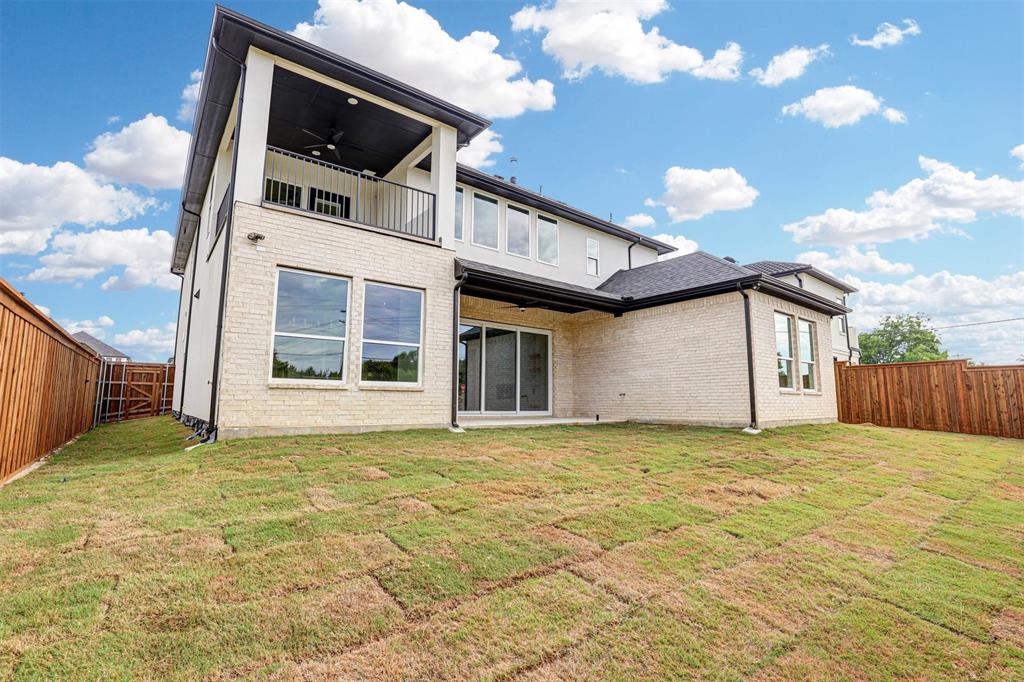 208 Utopia Court Property Photo 30