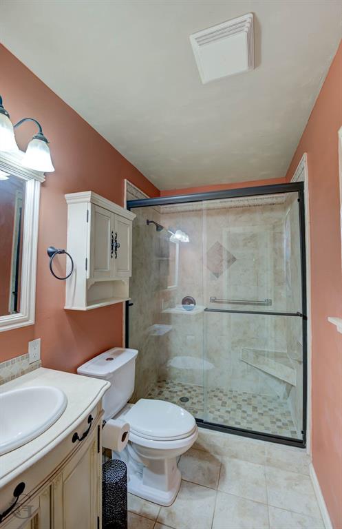 1905 Miles Street Property Photo 18