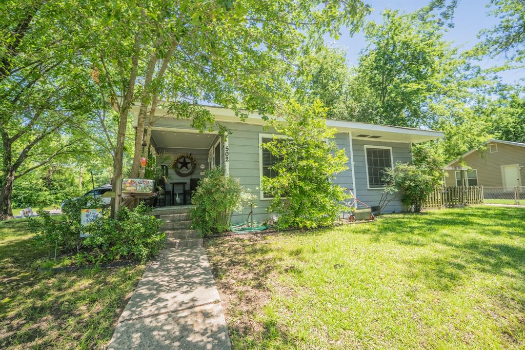 502 Davis Street Property Photo 1