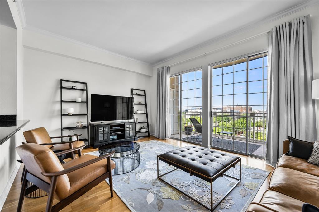 3225 Turtle Creek Boulevard 828 Property Photo 5
