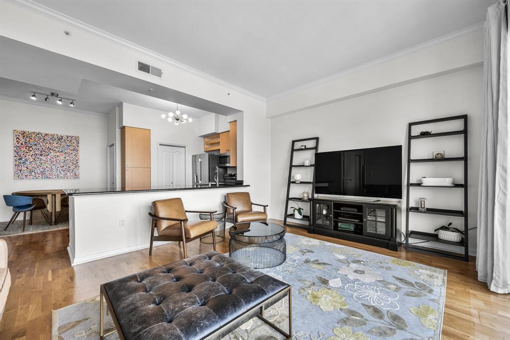 3225 Turtle Creek Boulevard 828 Property Photo 7