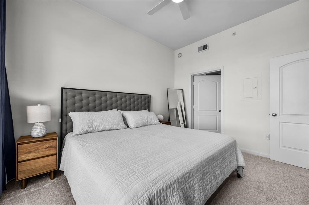3225 Turtle Creek Boulevard 828 Property Photo 14