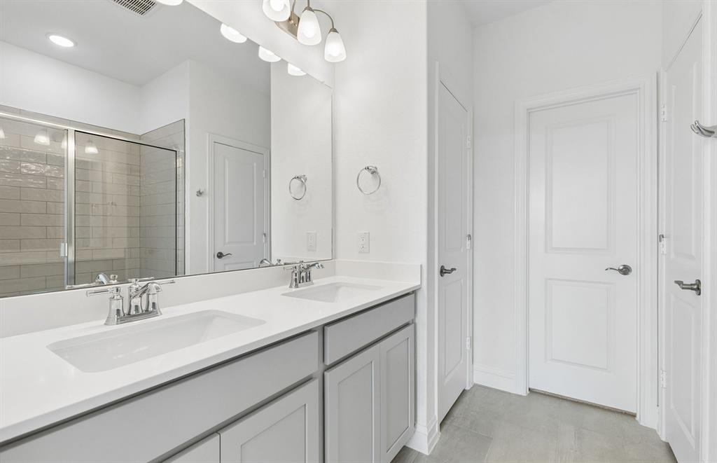 3308 Red Deer Road Property Photo 15