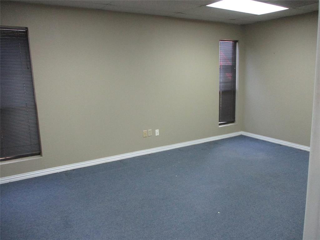 2403 Cales Drive B & C Property Photo 5