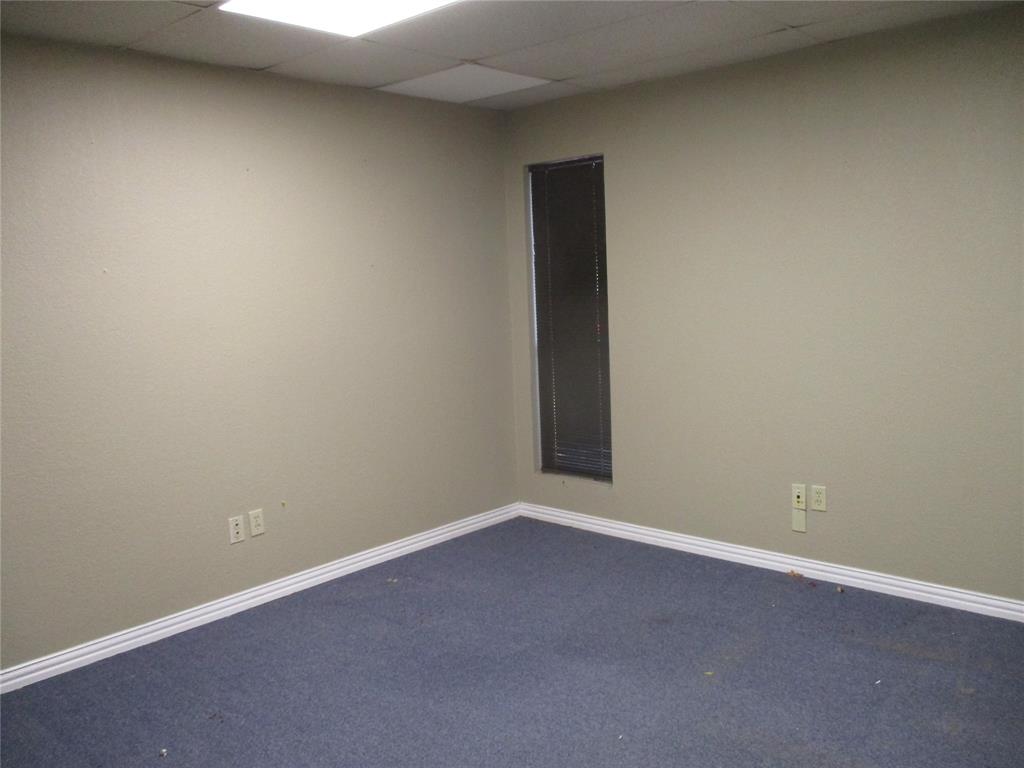 2403 Cales Drive B & C Property Photo 6