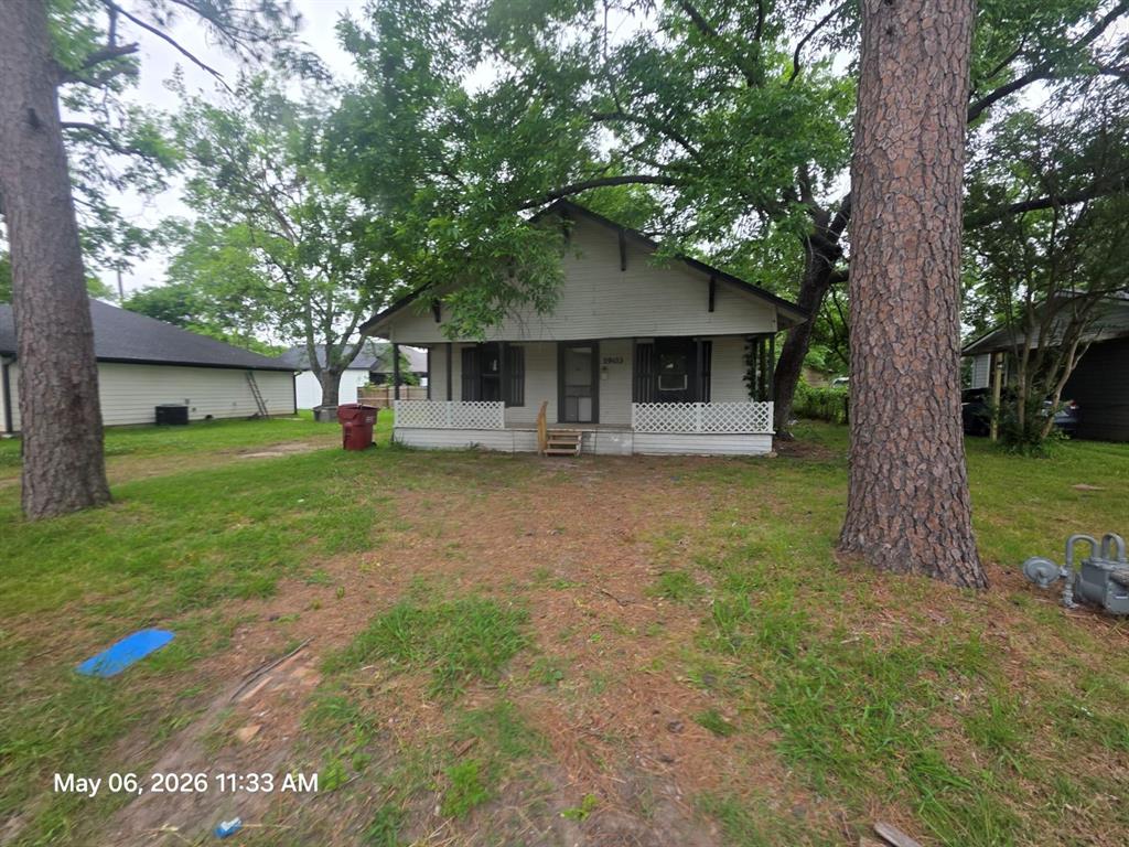 1903 N Main Street Property Photo 2