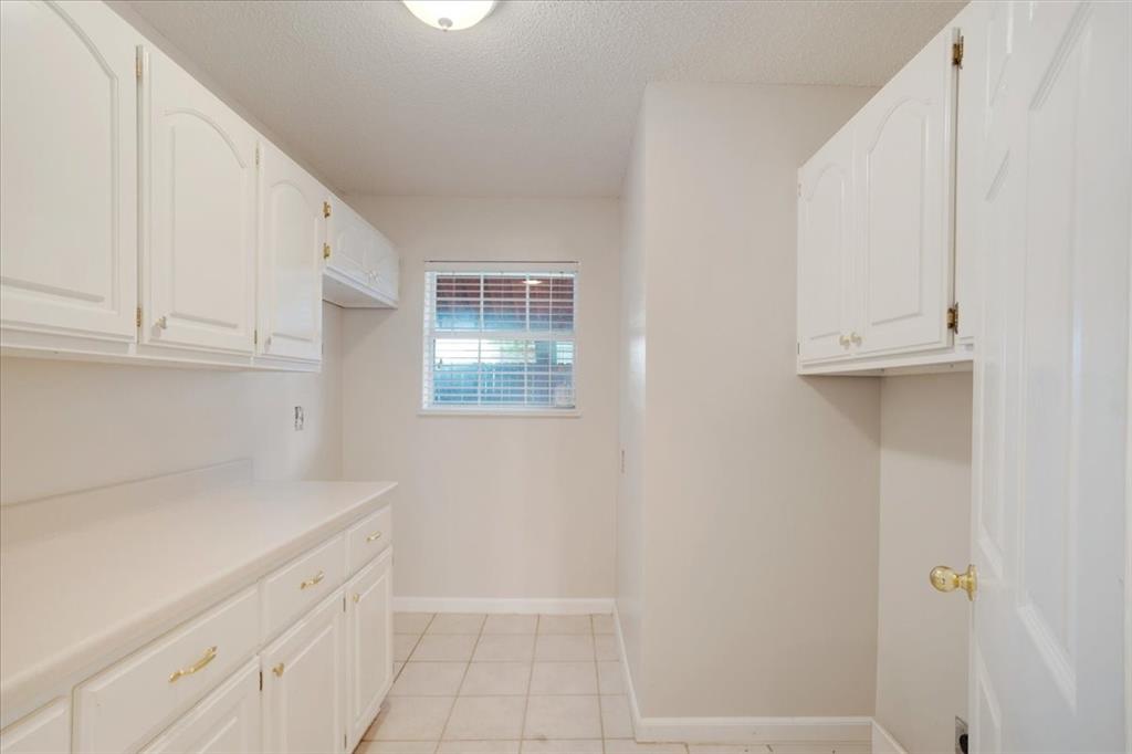 3420 Graham Street Property Photo 14