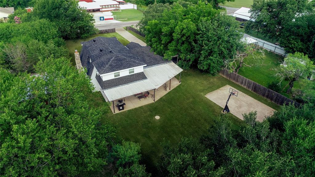 405 Granbury Court Property Photo 6
