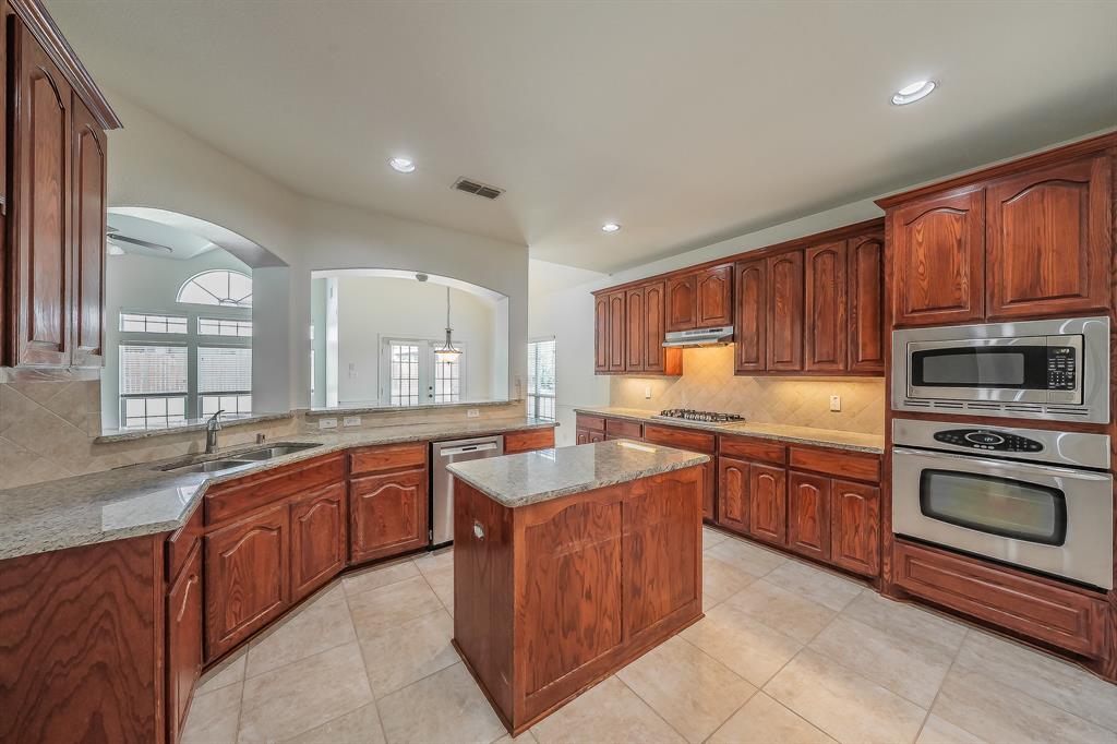 800 Oriole Drive Property Photo 11
