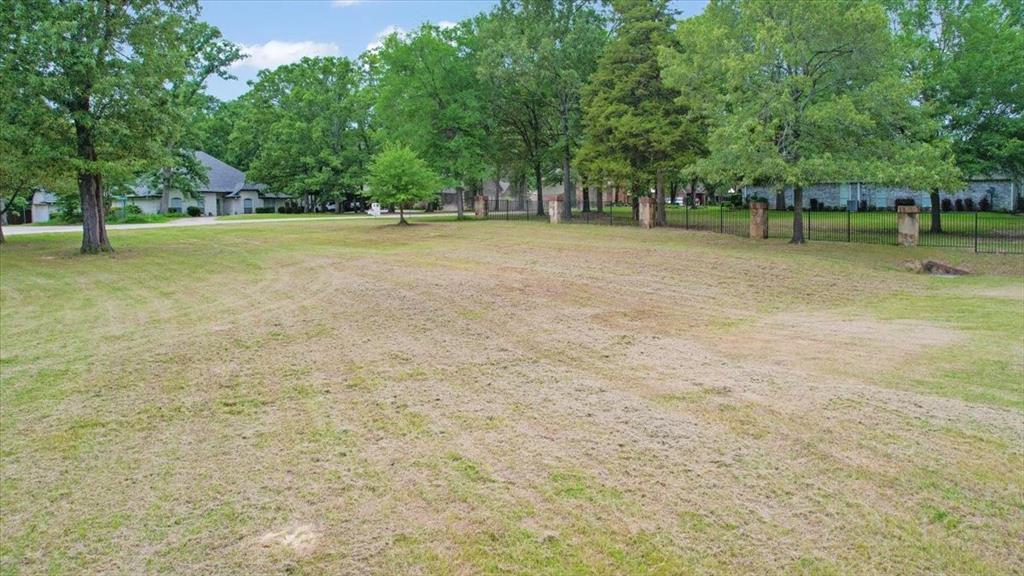 380 Timber Lakes Drive Property Photo 9