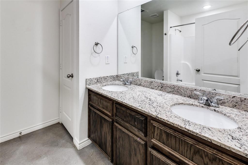 6011 Amelia Earhart Boulevard B Property Photo 11