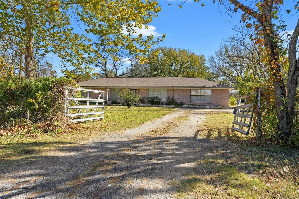 3751 Fm 903 Property Photo 2