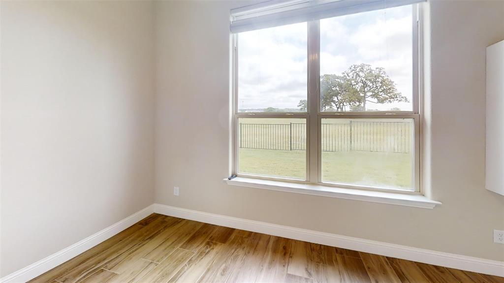 2025 Clive Drive Property Photo 20