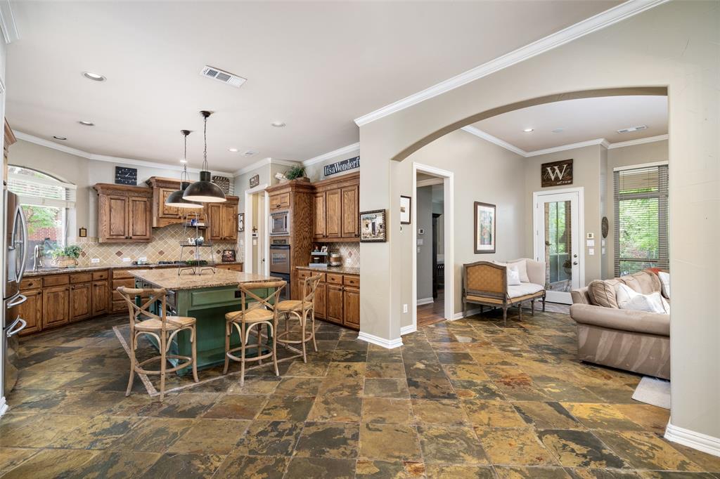 1097 Limestone Court Property Photo 12