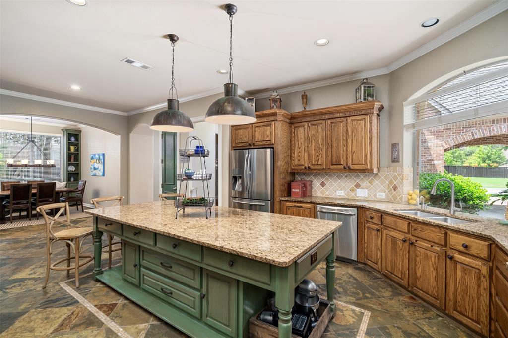 1097 Limestone Court Property Photo 15